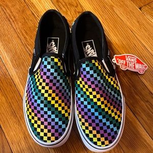 NWT! Vans Rainbow Check Asher Slip Ons